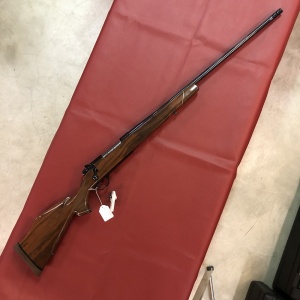 Weatherby Mark V Deluxe