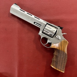 Taurus Tracker Competition Pro